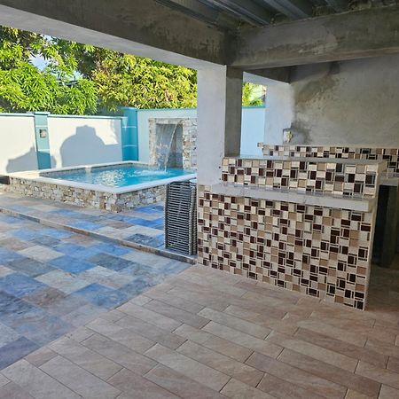 Travelholics Getaways Villa Piarco Dış mekan fotoğraf