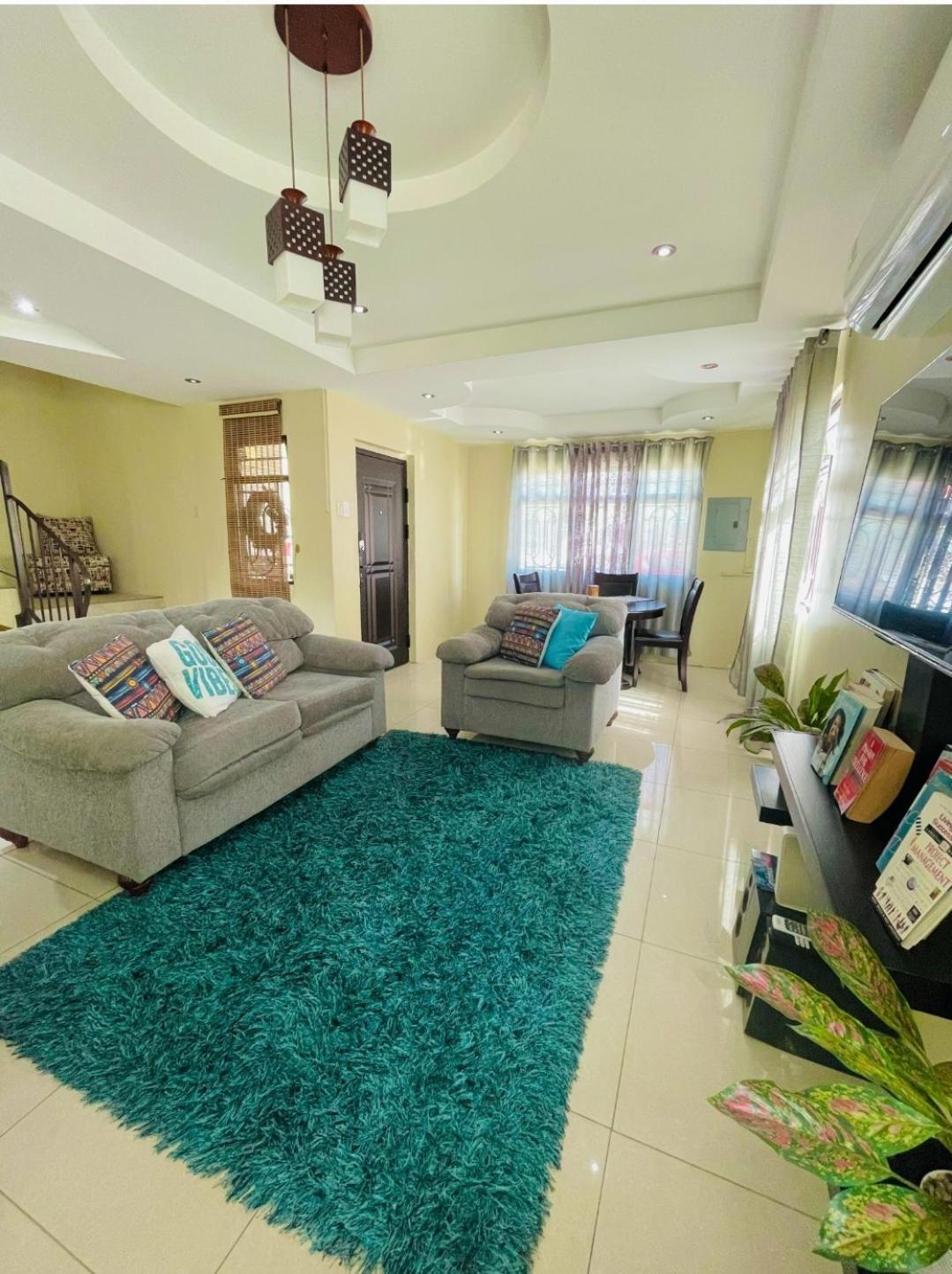 Travelholics Getaways Villa Piarco Dış mekan fotoğraf