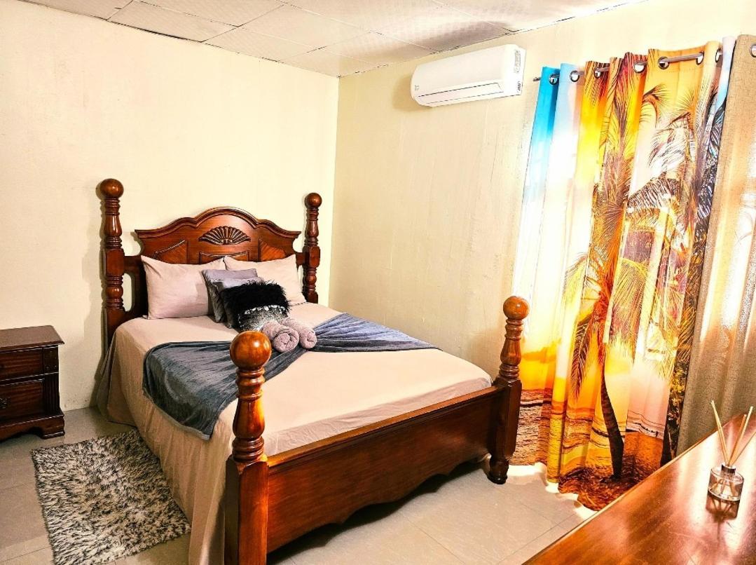 Travelholics Getaways Villa Piarco Dış mekan fotoğraf